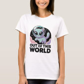 “Alien Cat Invasion – Quirky Cosmic Kitty for Cat  Tシャツ (正面)