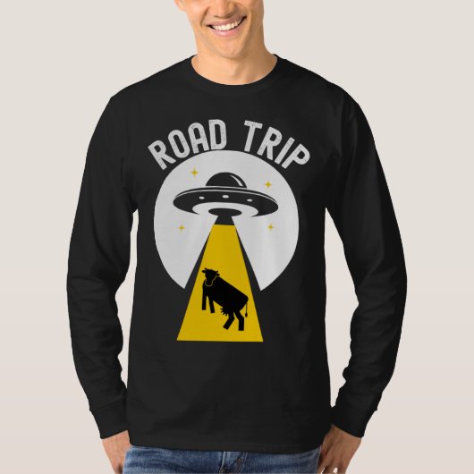 Alien cow abduction UFO spaceship Road trip Tシャツ (正面)
