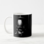 Alien Dog Smoking Cigarette Ufo Tee Funny Chihuahu コーヒーマグカップ (左)