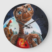 Alien Portrait Painting by Alfred Fox ラージ壁時計 (正面)