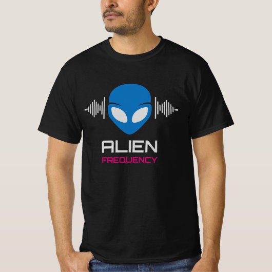 Alien Signal Cosmic Frequency Tシャツ (正面)