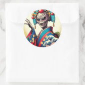 Alien wearing a Japanese kimono　シール ラウンドシール (バッグ)