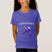 Alien Woman: Playing Soccer Tシャツ (正面)