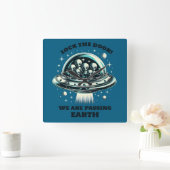 Aliens Avoid Earth Lock The Door Spaceship Light スクエア壁時計 (ホーム)