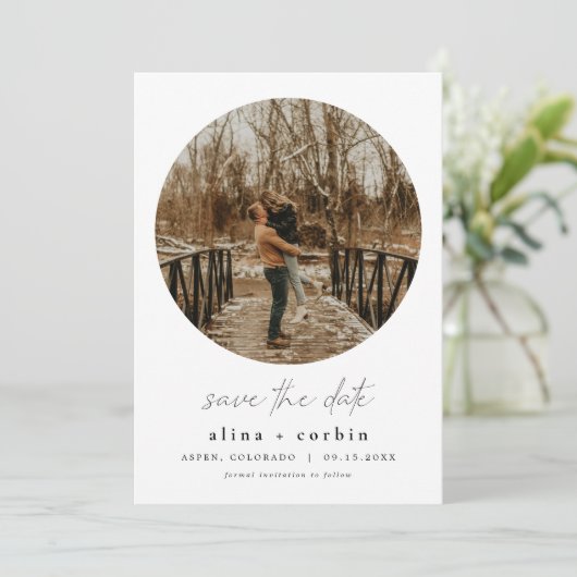 ALINAミニマモダンリストのラウンドフォト日付を保存 招待状 (スタンド正面)