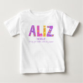 Alizの女の子の名前はピンクの紫色の花星を意味する ベビーTシャツ (正面)