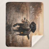 All Gas No Brakes Black Lab シェルパブランケット (正面)