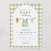 All in One Green Gingham Locally Grown Baby Shower 招待状 (正面)