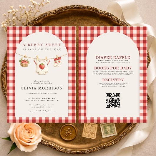 All in One Strawberry Clothesline Baby Shower 招待状