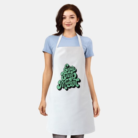 All-Over Print Apron, Medium エプロン (着用した状態)