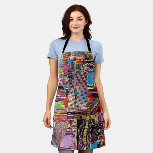 All‑Over Print Apron – Urban Fractals エプロン (着用した状態)