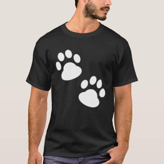 All you need is a dog and a lake with paw prints tシャツ (正面)