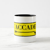 All'Accademia、ベニスのイタリアンな道路標識 ツートーンマグカップ (中央)