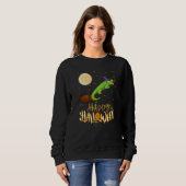 Alligator Ride Witch Shotgun Alligator Halloween スウェットシャツ (正面フル)