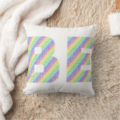 Allow Yourself To Be Rainbow Throw Pillow クッション (ブランケット)