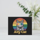 Ally Cat LGBT Rainbow Flag LGBTQ Gift ポストカード (スタンド正面)