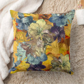 Almofada decorativa com pintura floral. クッション (ブランケット)