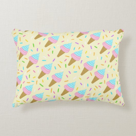 Almofada fofa com estampa contínua de sorvetes アクセントクッション (正面)