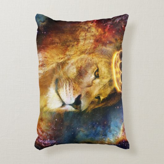 Almofada Retangular Leão de Judá Cósmico アクセントクッション (正面(垂直))