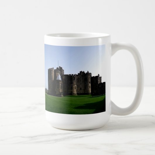 Alnwickの城-パノラマ コーヒーマグカップ (右)