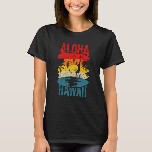 Aloha Hawaii Family Trip 2023 Surfing Tourism Meme Tシャツ (正面)
