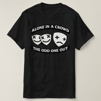 Alone In A Crowd Odd One Out Urban Graphic Tシャツ
