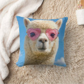 Alpaca Wearing Pink Heart-shaped Glasses クッション (ブランケット)