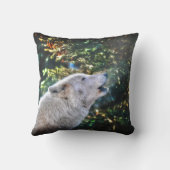 Alpha Male Gray Wolf Wildlife写真 クッション (裏面)