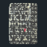Alphabet'絵画s by Norman Wyatt iPad Miniカバー<br><div class="desc">ビジもしオ受験が大好きなの絵画で君のためだ！英語のアルファベットの文字は、ノーマン・ワイアットによるこの文字の中でほとんど隠し絵画て、お互いに押し付けられている。Yという文字はピンク感謝してい色に際立っている。</div>