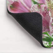 Alstromeriaのピンクおよび白いマウスパッド マウスパッド (コーナー)