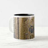 Altonはトリプティク、c.1150そびえています ツートーンマグカップ (正面左)