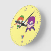 Alyssa対Nafaria ラウンド壁時計 (傾斜)