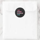 Am Woman Watch Me Vote ラウンドシール (バッグ)