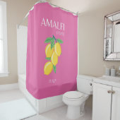 Amalfi Coast，イタリア，旅行アート，ピンク名門私立校風の, シャワーカーテン (インサイチュ)