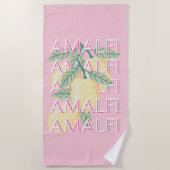 Amalfi Coast，イタリア，旅行アート，名門私立校風のピンク ビーチタオル (正面)