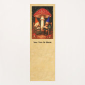 Amanita Mushroom and Gnomes ヨガマット (正面)