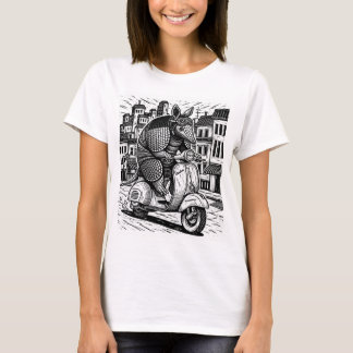 Amardillo riding a Vespa T-shirt Tシャツ