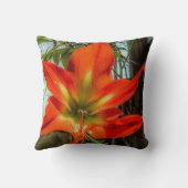 Amaryllis Closeup Throw Pillow クッション (裏面)