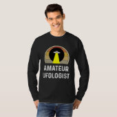 Amateur Ufologist  UFO Alien Gif Ufology Believe Tシャツ (正面フル)