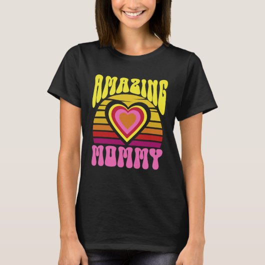 Amazing Mommy Cute Sunset Hearts Mother s Day Retr Tシャツ (正面)