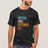 Amazing Since September 1952 71st Birthday Tシャツ (正面)