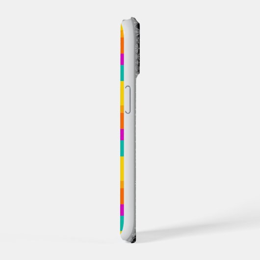 Amazing smartphone case. iPhone 15ケース (右側面)