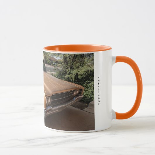 AMCのアメリカ人によっては大使1969マグが自動車に乗ります マグカップ (右)