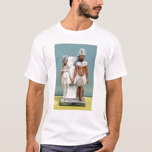 Amenophis IVおよびNefertitiの小像 Tシャツ (正面)