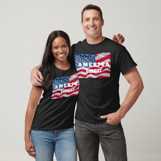AMERICA FIRST T with Waving Flag! Tシャツ (ユニセックス)
