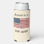 America Flag 1776 to 2026 USA 250th Anniversary  スリム缶クーラー (Seltzer裏面)