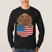 America Flag Cocker Spaniel Dog In Pocket Tシャツ (正面)