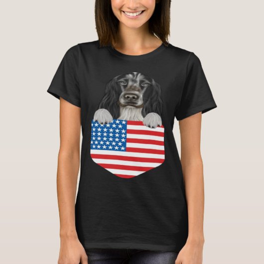 America Flag English Cocker Spaniel Dog In Pocket Tシャツ (正面)