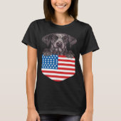 America Flag German Shorthaired Pointer Dog In Poc Tシャツ (正面)