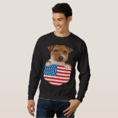 America Flag Russell Terrier Dog In Pocket スウェットシャツ (正面フル)